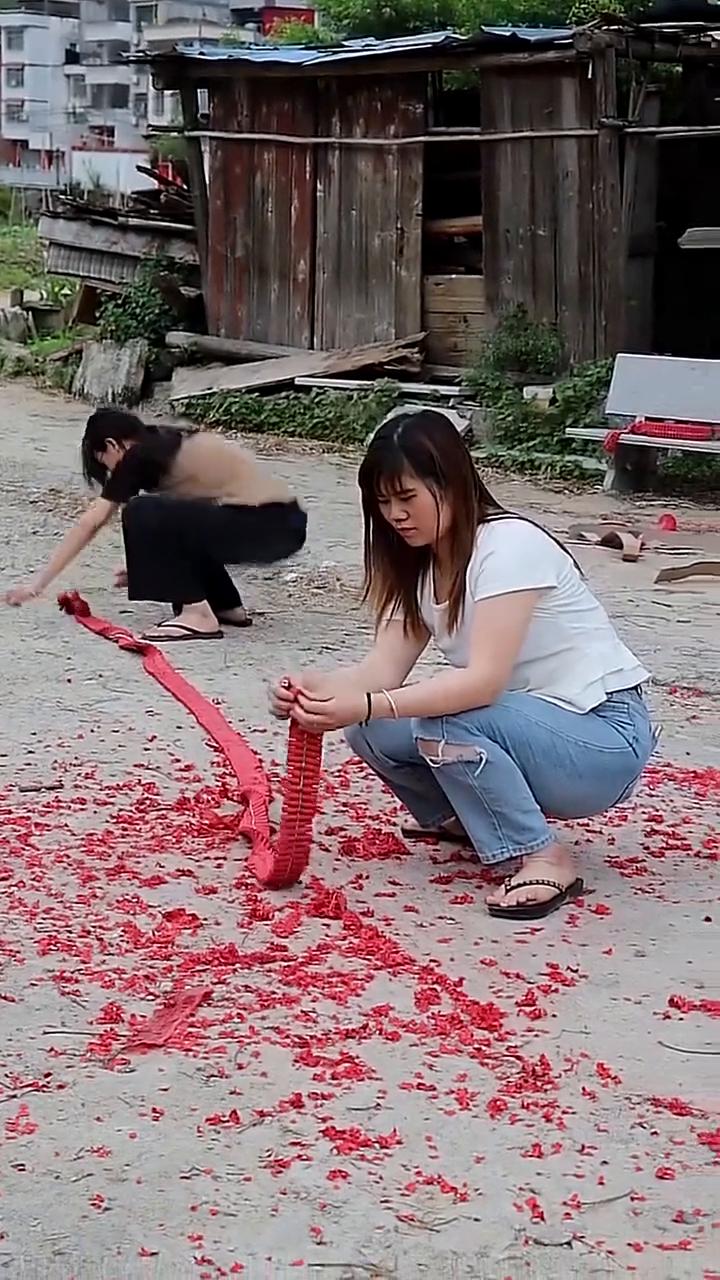有人。