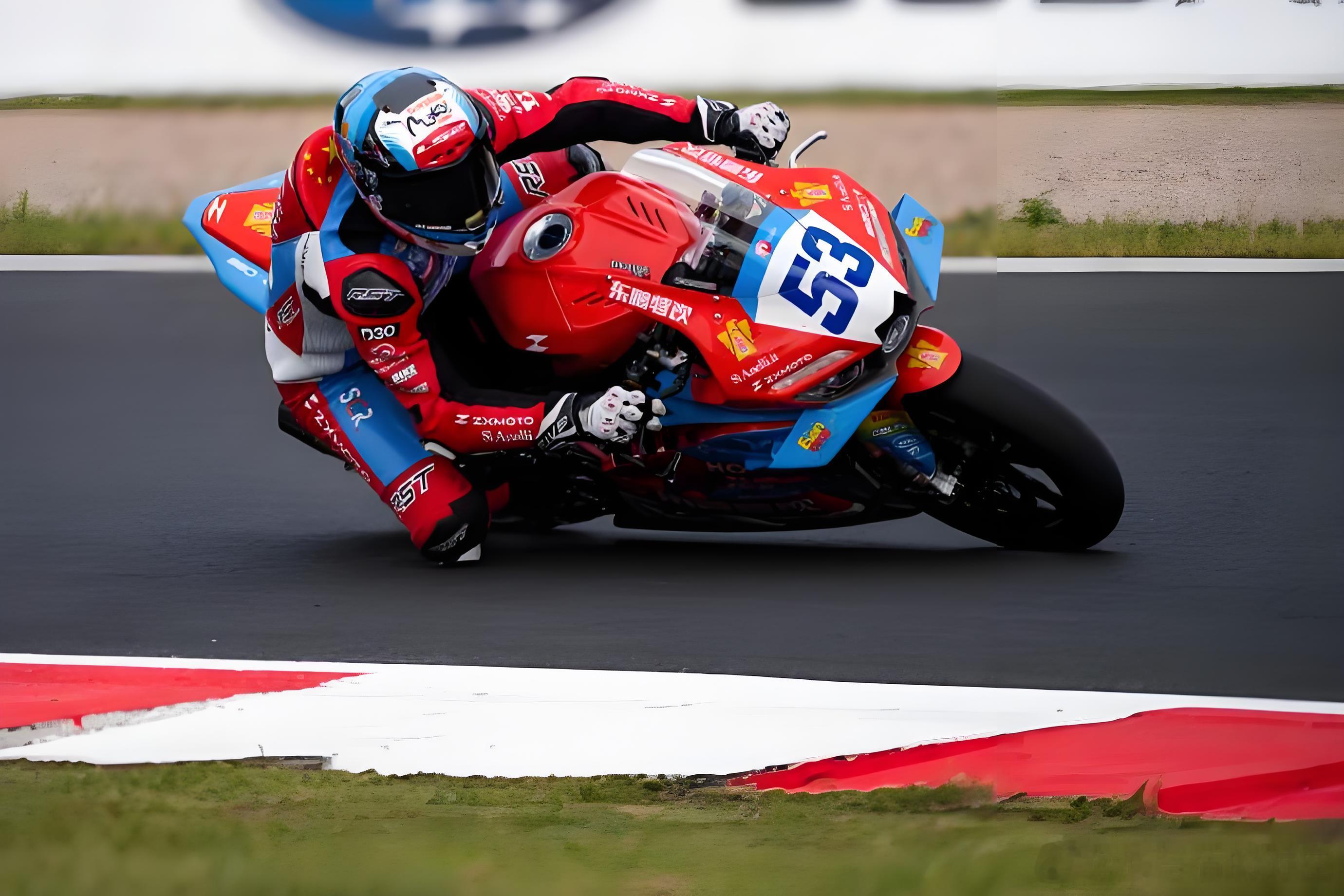 张雪机车阿拉贡站第8强敌环伺，夹缝得分！2026 WSBK 阿拉贡站 World