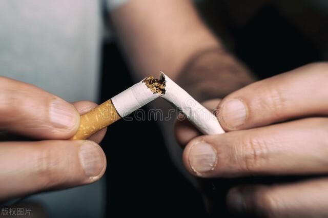 国内戒烟药获批上市，用药戒烟是否真实有效？
 
“饭后一支烟，快活如神仙”，这句