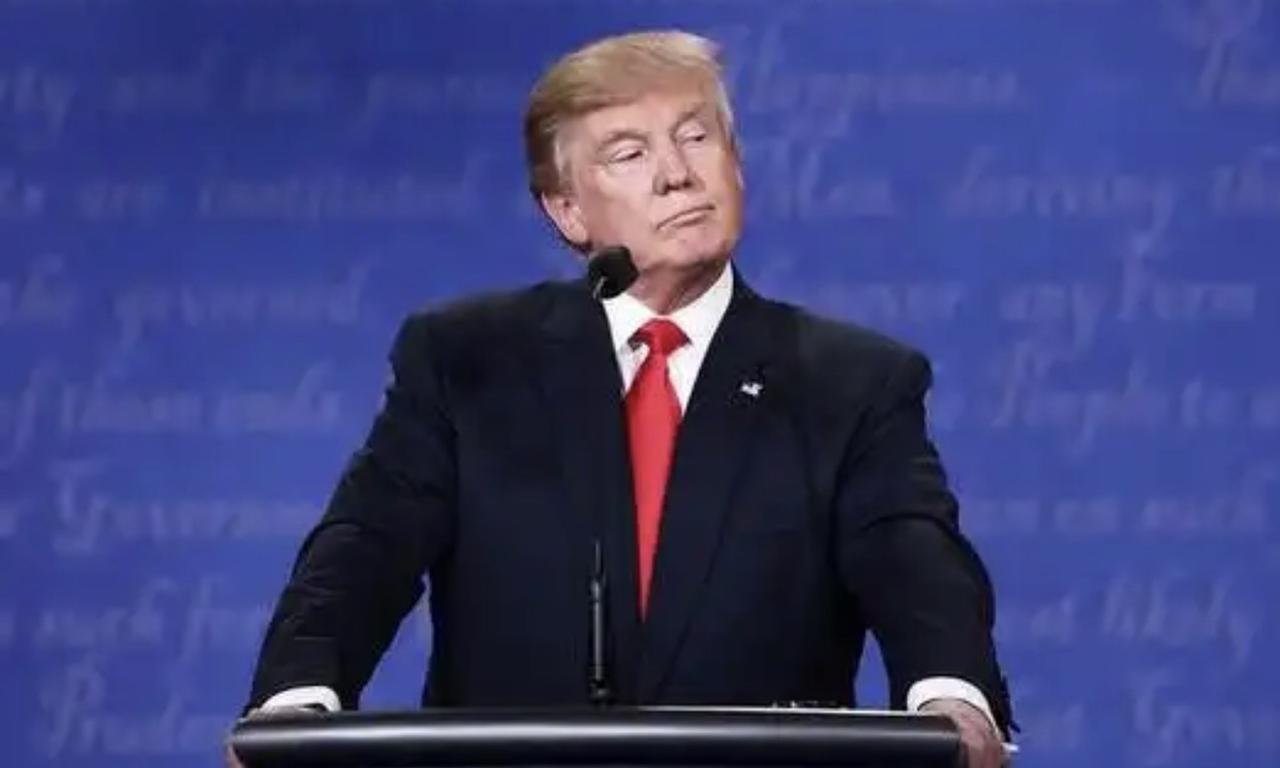 去年内塔尼亚胡无差别轰炸了整个中东！今天特朗普又一口气“无差别”威胁了6国！没人