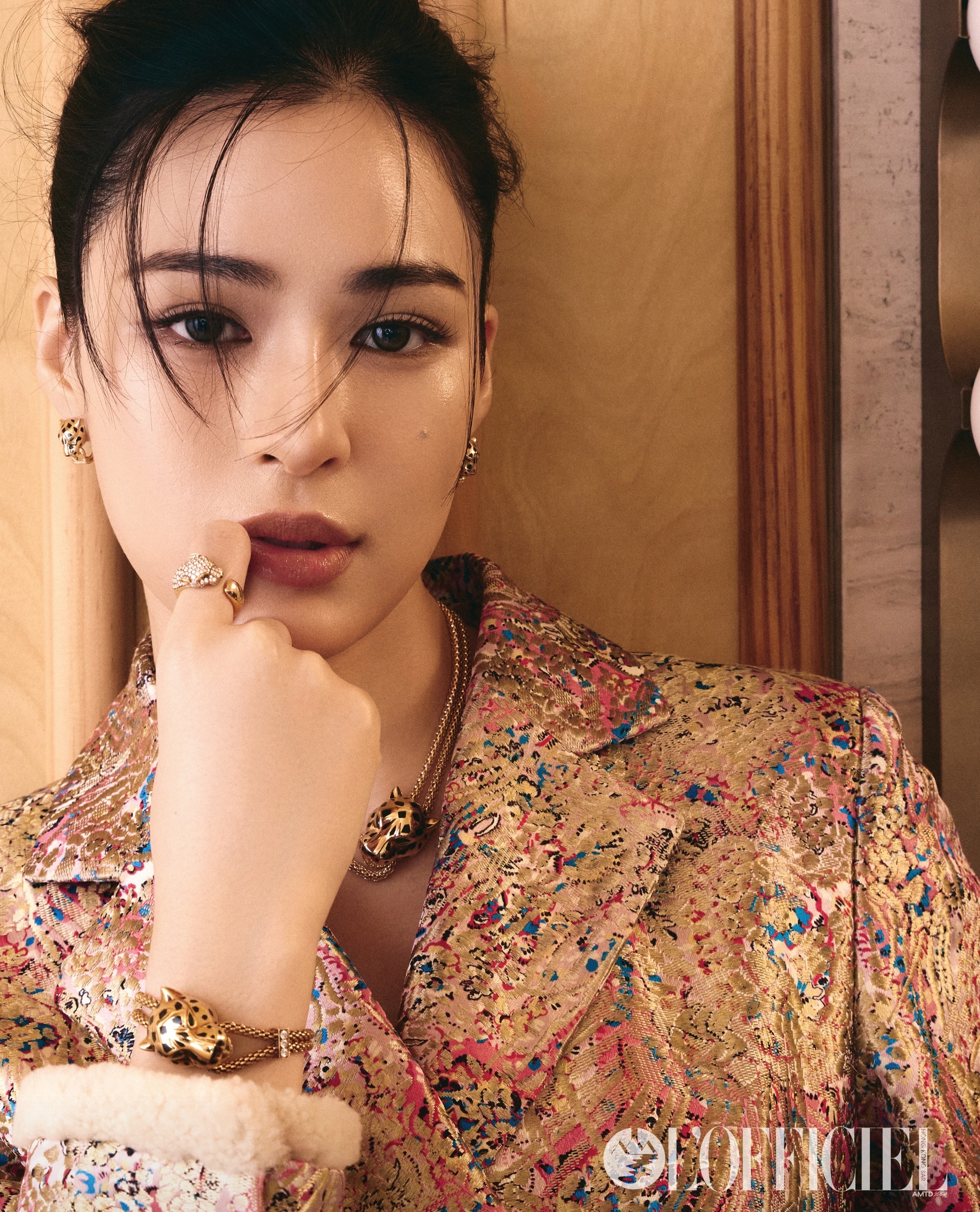 L’OFFICIEL HONG KONG/L’OFFICIEL时装新加坡 IG更