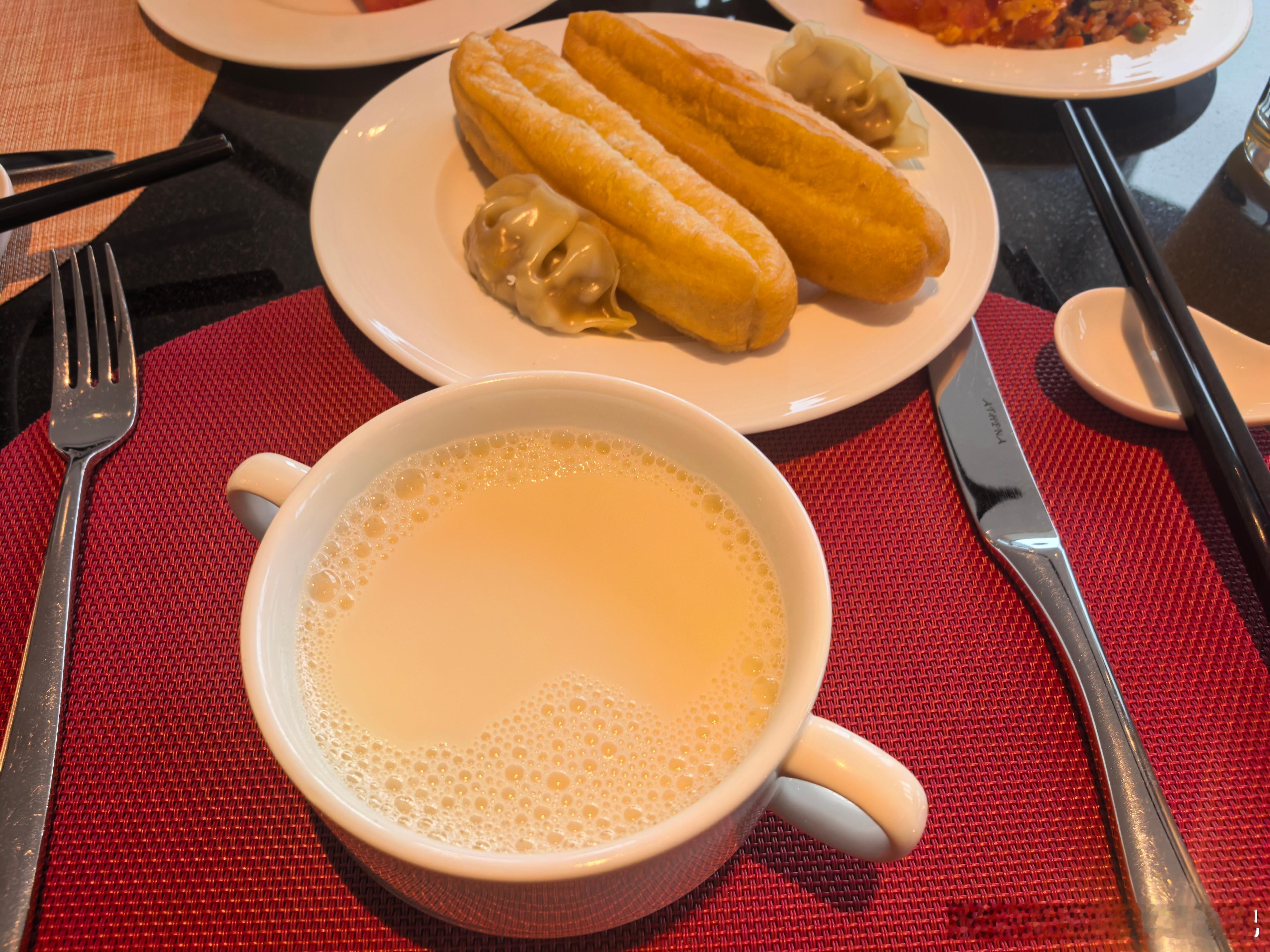 吃个早饭，准备下一站，这次我要验张大牌鸿蒙智行