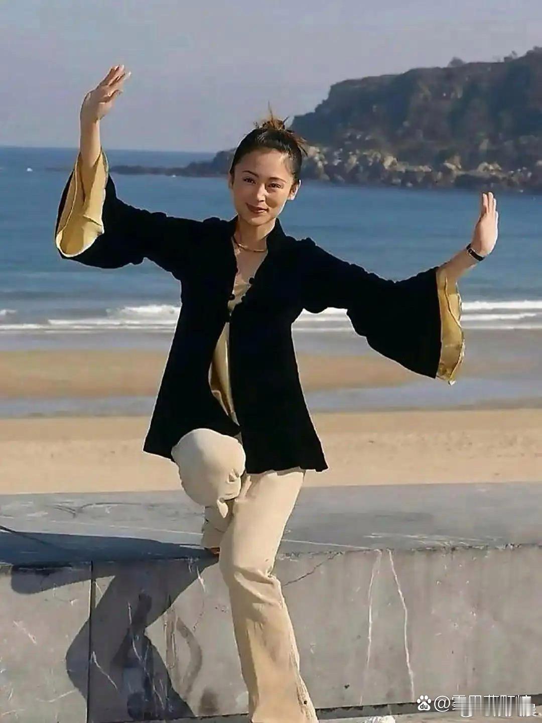 陈红年轻时的颜值堪称天花板！美得惊艳又灵动，难怪能让陈凯歌导演如此迷恋，这份美貌