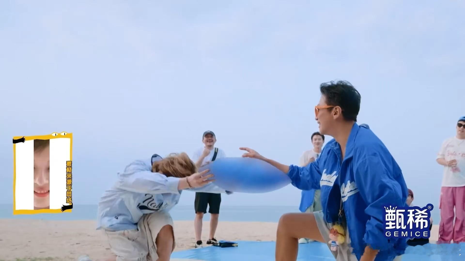 鹿晗不敢和邓超抢孙俪邓超威胁鹿晗哈哈哈哈哈 鹿晗退让后还当众求助现场众人，纠结提