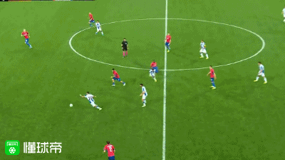 2019年的今天，西班牙人客场2:0击败莫斯科中央陆军队，武磊打入一球，成为首位