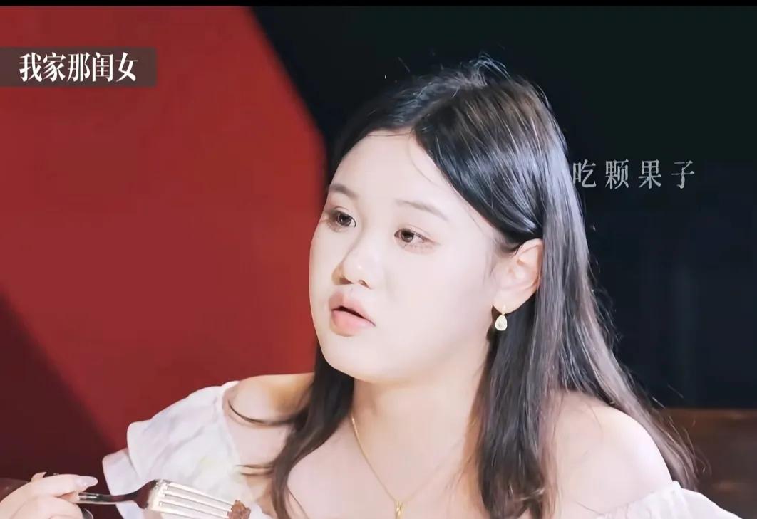 张家齐在和妈妈沟通的时候，
她犯了一个致命的错误，
那就是一次一次的希望得到母亲