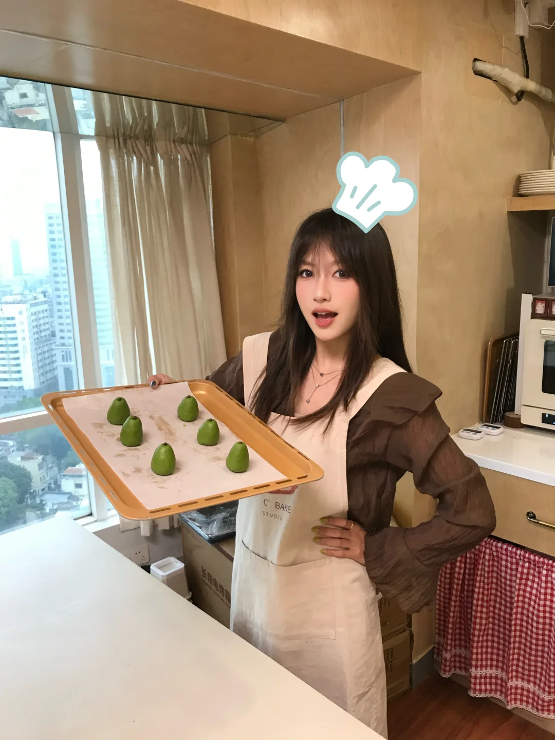 吃一口可爱的凤梨酥🍐