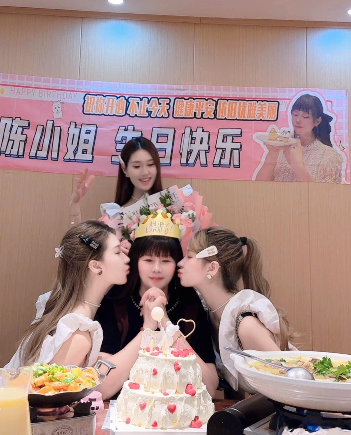 和祖国母亲一起庆生🎂国庆节快乐大家#记录##国庆节# ​​​
