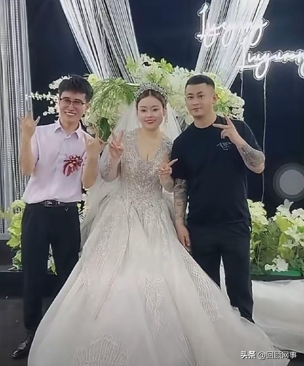 浪子吴迪兑现承诺700多公里参加926粉丝婚礼，这是真把粉丝当家人的网红！

 