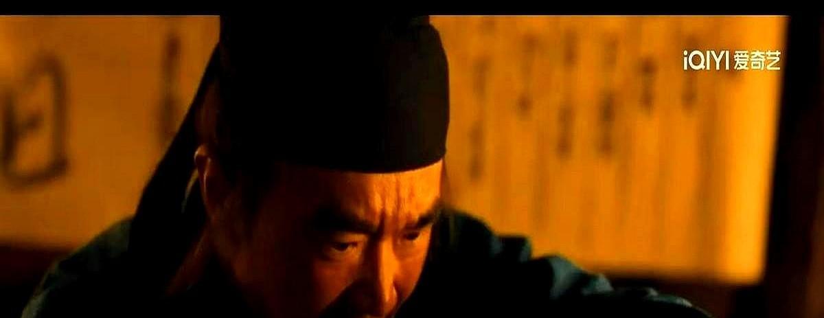 电梯里一句剧透，你掏了6块。
没想这6块，是打开一整条产业链的钥匙。
彩蛋不是赠