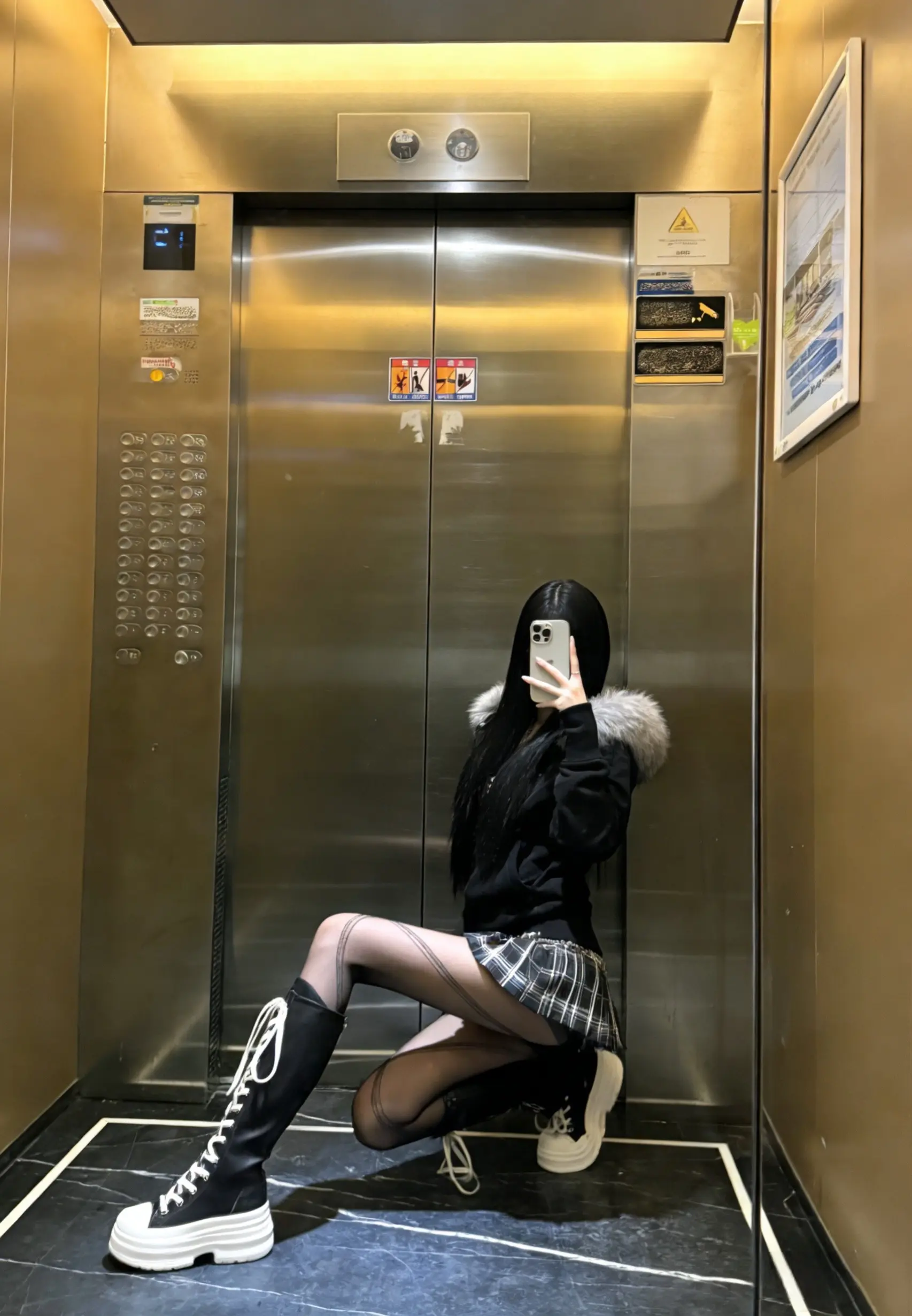 你已经被我催眠了 你现在最喜欢我 知道吗