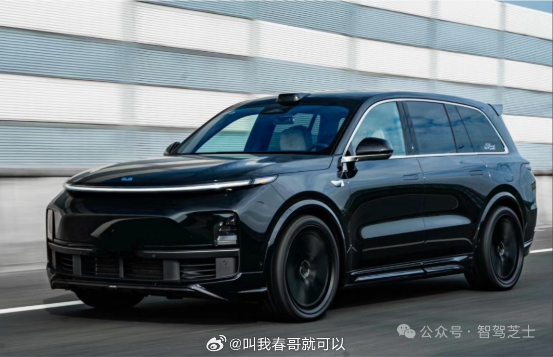 看到李想刚发了微博，不久前他表示要aii in 机器人，很多人还纳闷理想上不搞汽