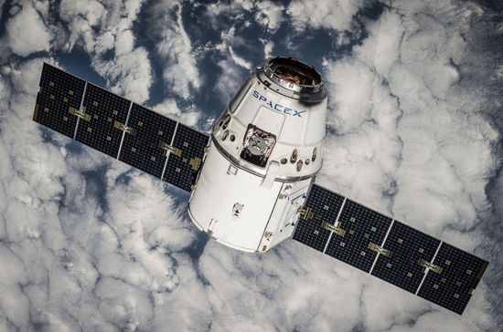 SpaceX指责中方卫星未协调轨道，险些与星链卫星相距仅200米。中科宇航迅速回