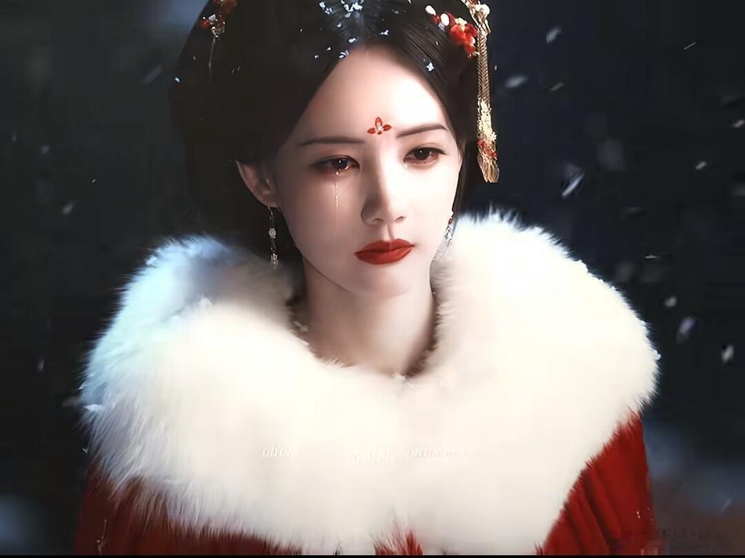李一桐未醺醉酒戏 谁能想到李一桐的经典醉酒戏是零酒精，演宋一梦醉醺醺倾诉，她晃着