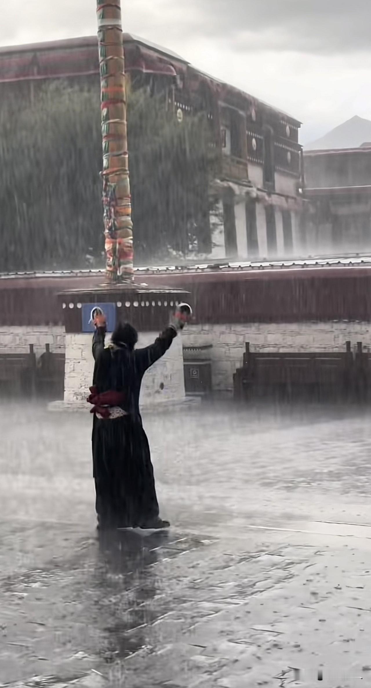 新思维：急什么！人有人的业报，国有国的因果。

今晚的饭，做的是煲仔饭，另配白贝