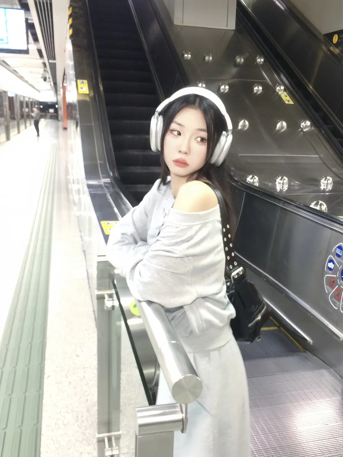 迷人如爱 沉默在深秋。