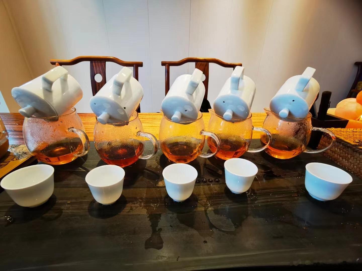 这一天天，除了吃就是喝，我的胃啊，晚饭真的可以不用吃了[苦涩]#记录生活# ​​