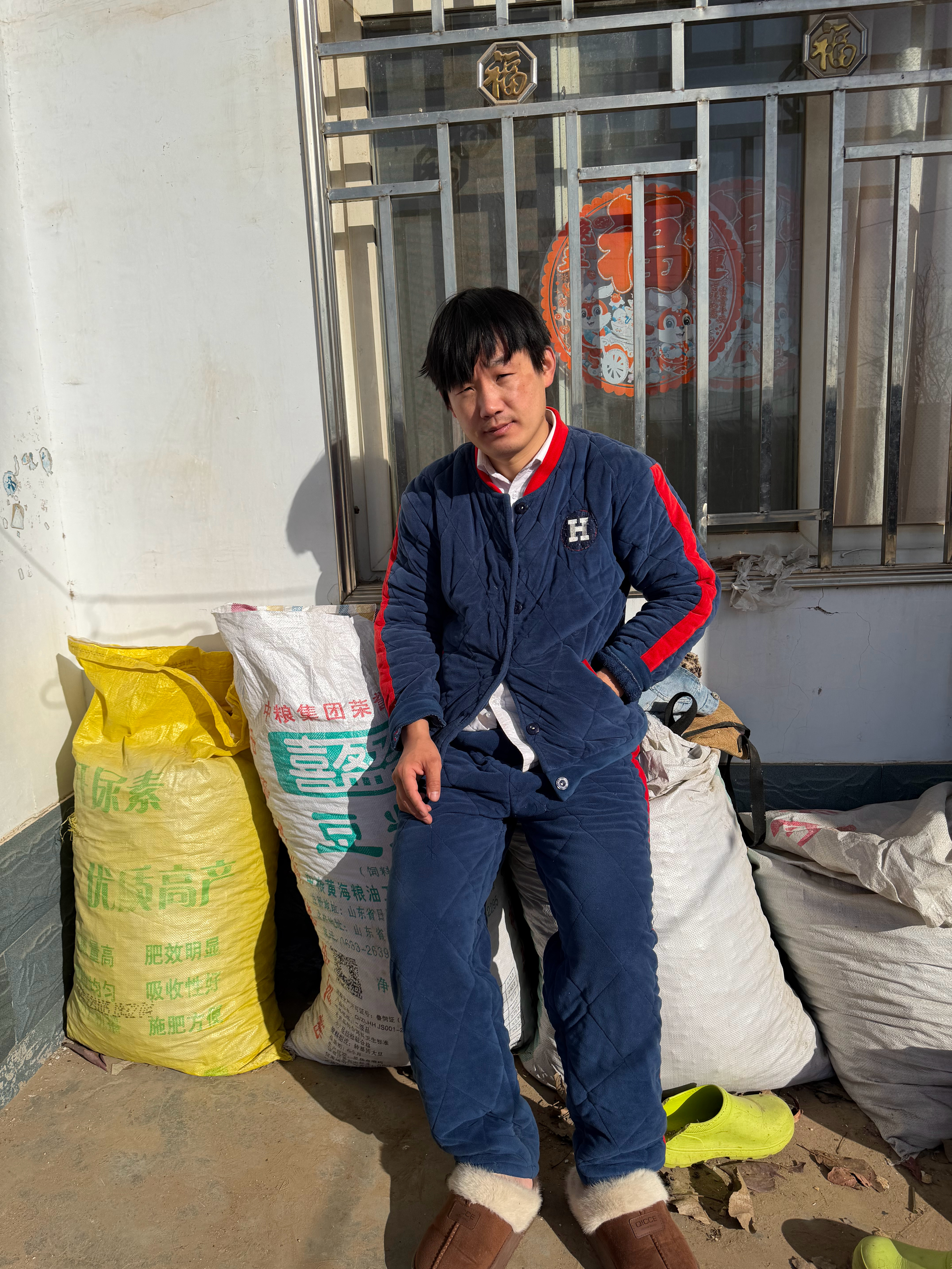 北方的冬天，在风度和温度之间，我选择了暖和两件套：睡衣、棉拖 