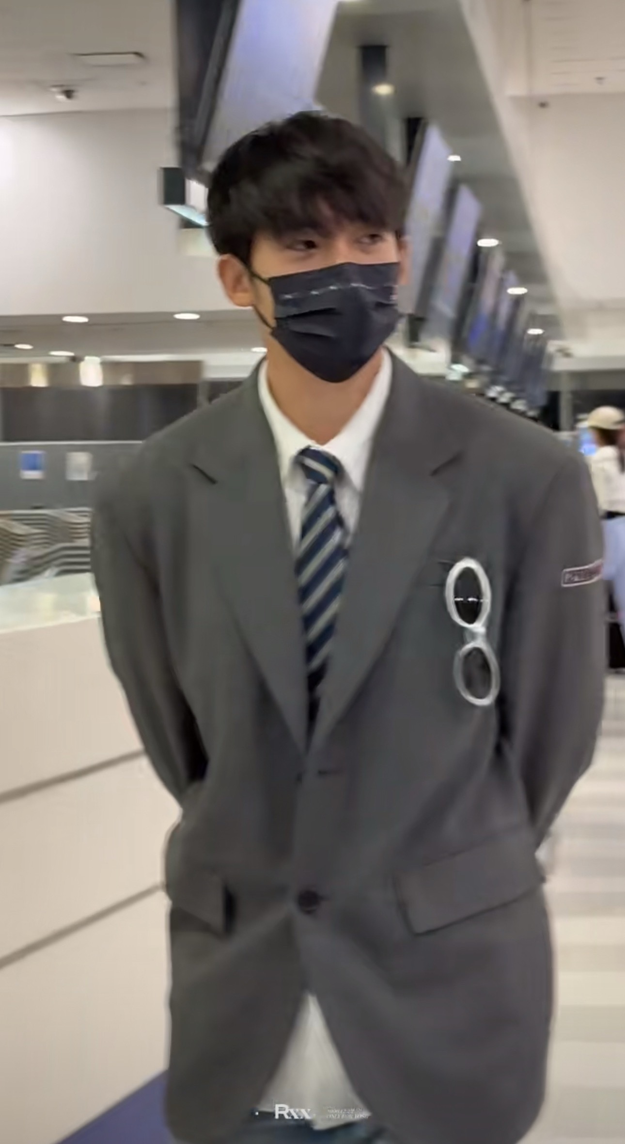 卧槽帅我一大跳！这男的怎么每天都帅的不一样！！！！ ​​​
