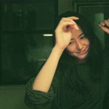 馄侃侃美女