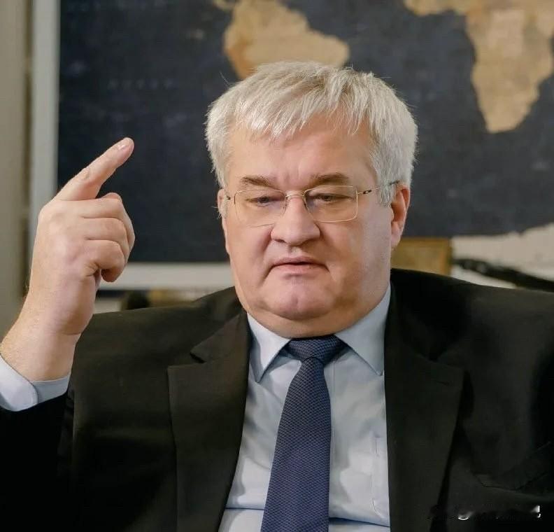 乌克兰外交部长安德烈·西比哈表示，俄罗斯对利沃夫地区实施的弹道导弹袭击，严重违反