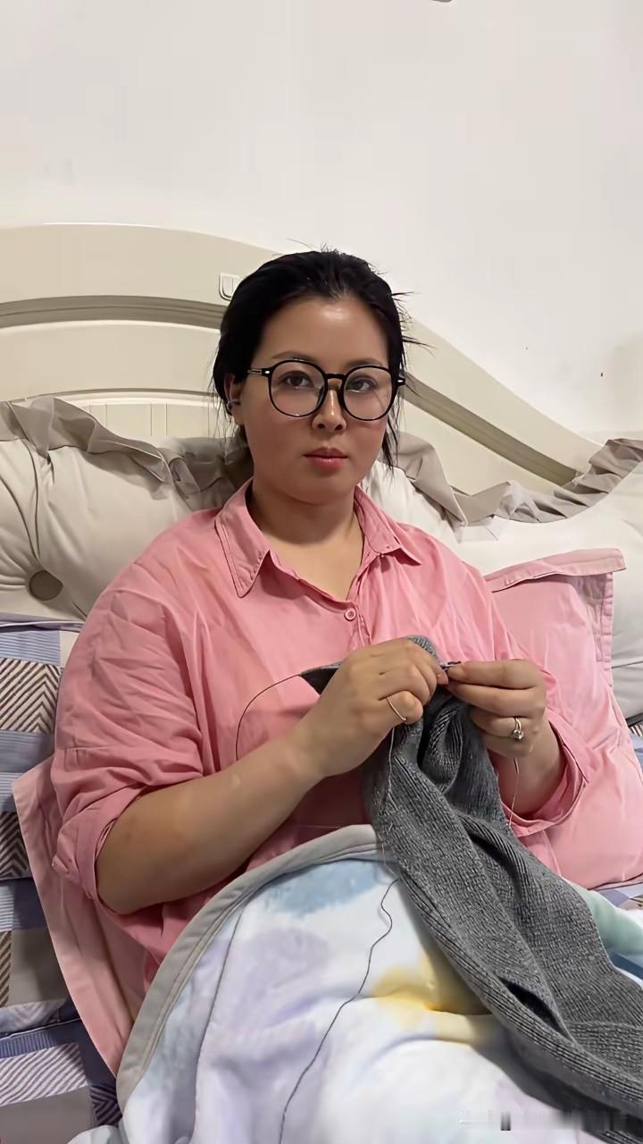 老公靠谱吗
孩子靠谱吗
你没有钱
你天天问他们要钱试试
看他们烦不烦你
时间久了