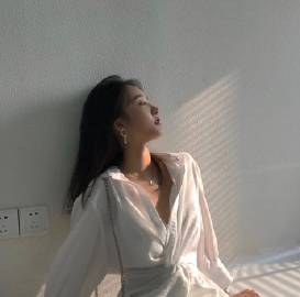 ²⁰²⁴      说真的 很多事情      没必要非得追问一个答案     