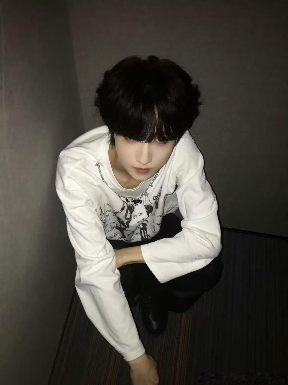 童禹坤有点东西大会快来得物有点东西大会，和童禹坤一起边玩边挖宝！期待童禹坤的精彩