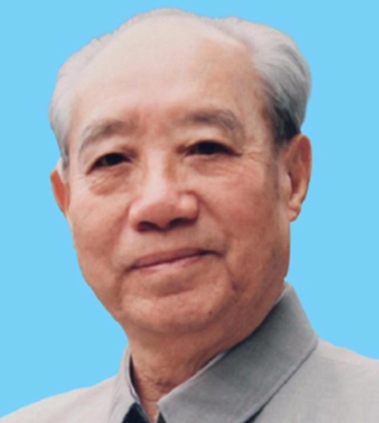 2015年，100岁的汪东兴临终前说出了一个秘密，并且含泪说道：“主席，我没有出