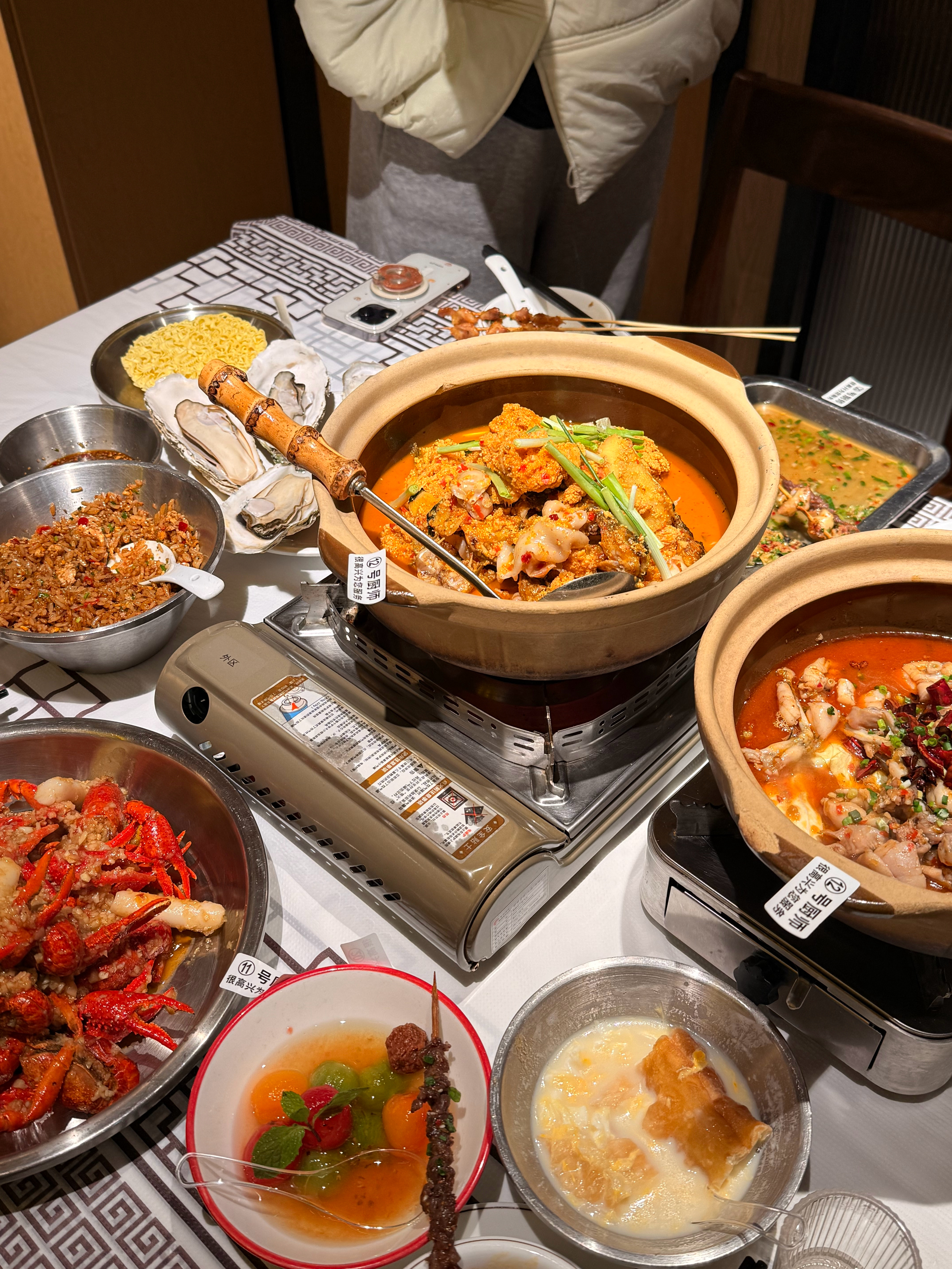 此女就这么每天幸福吃吃吃🍽️ 