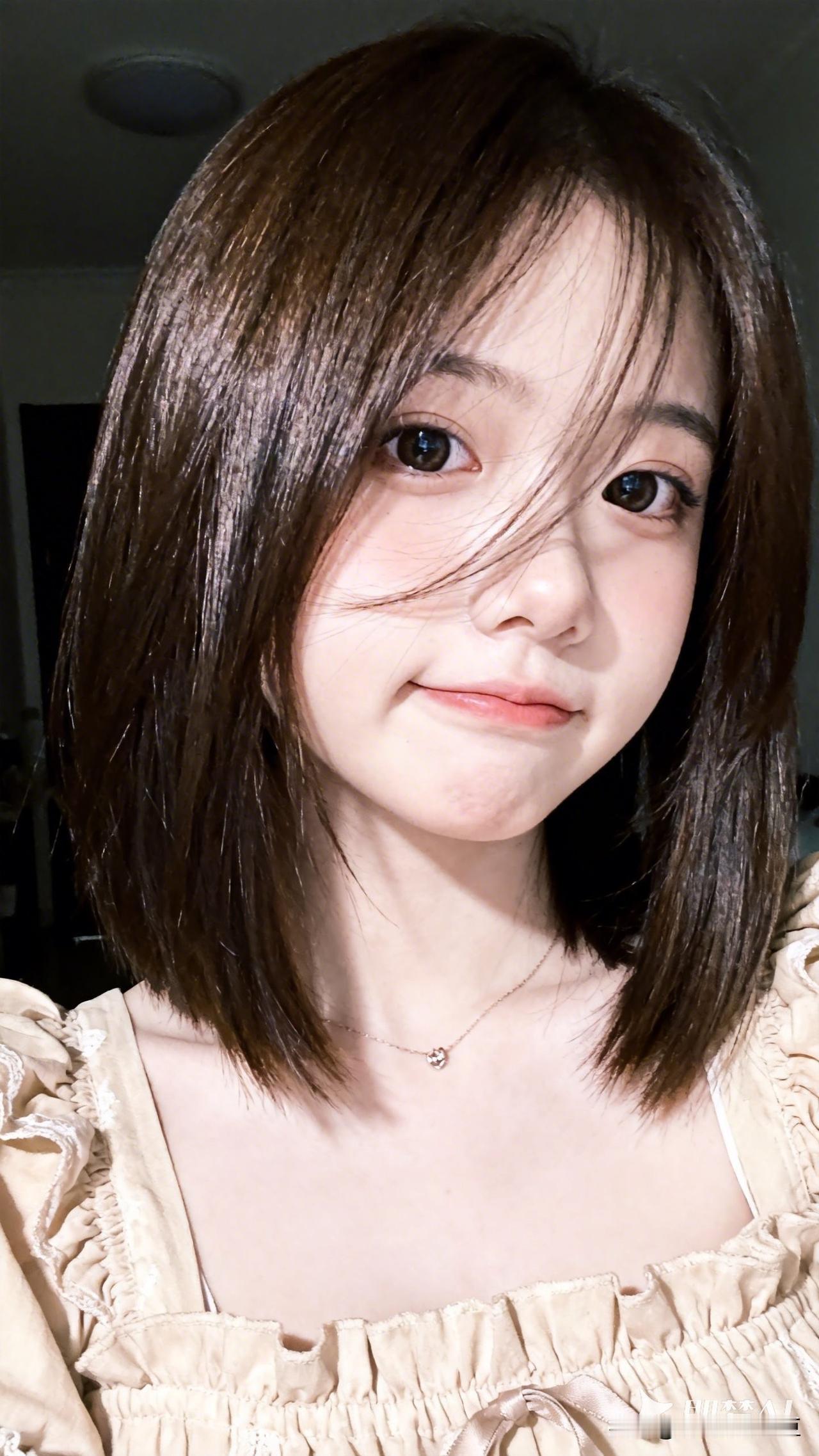 🌟 清纯美女，笑容如花，心情如歌！每天都有好心情，跟着我一起发现生活中的小美好