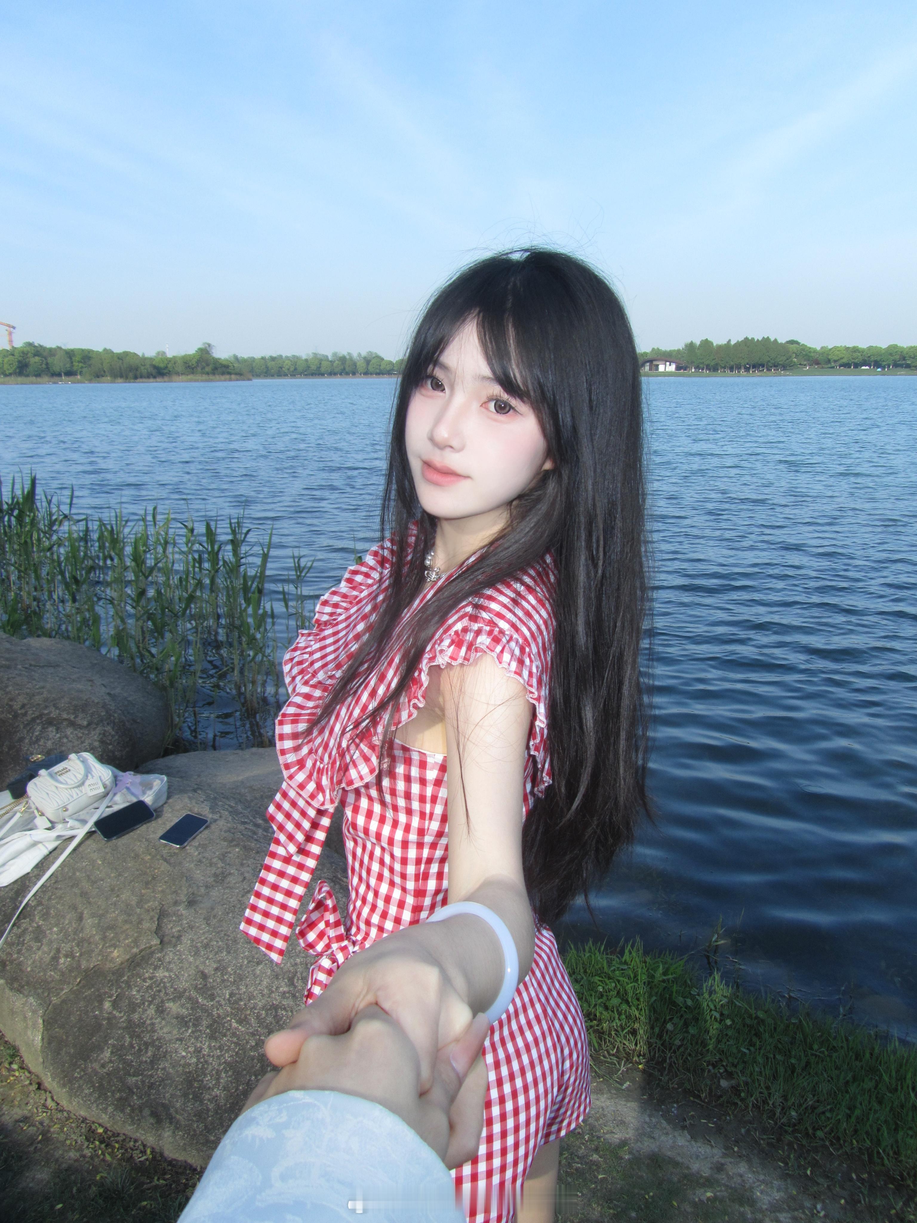 喵喵喵˵^•𖥦•^˵ ​​​