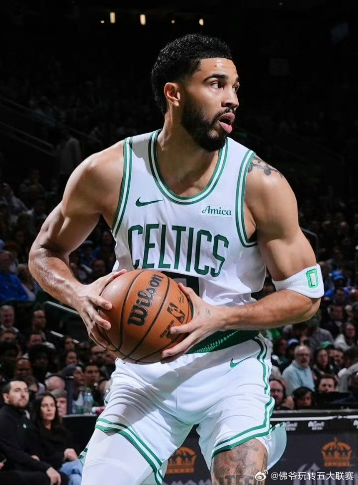 塔图姆全能爆发率队大胜！凯尔特人主场擒黄蜂，东部霸主剑指季后赛 北京时间2024