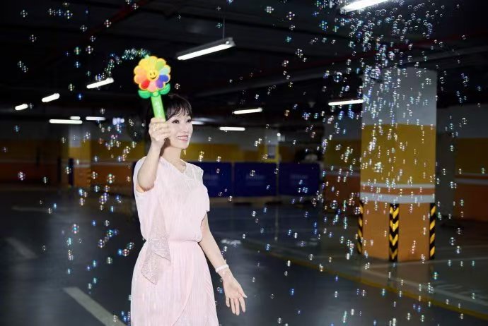 丁禹兮赵雅芝合唱上海滩经典适配，赵雅芝温柔怀旧，丁禹兮唱出别样新意，已经沉浸在了