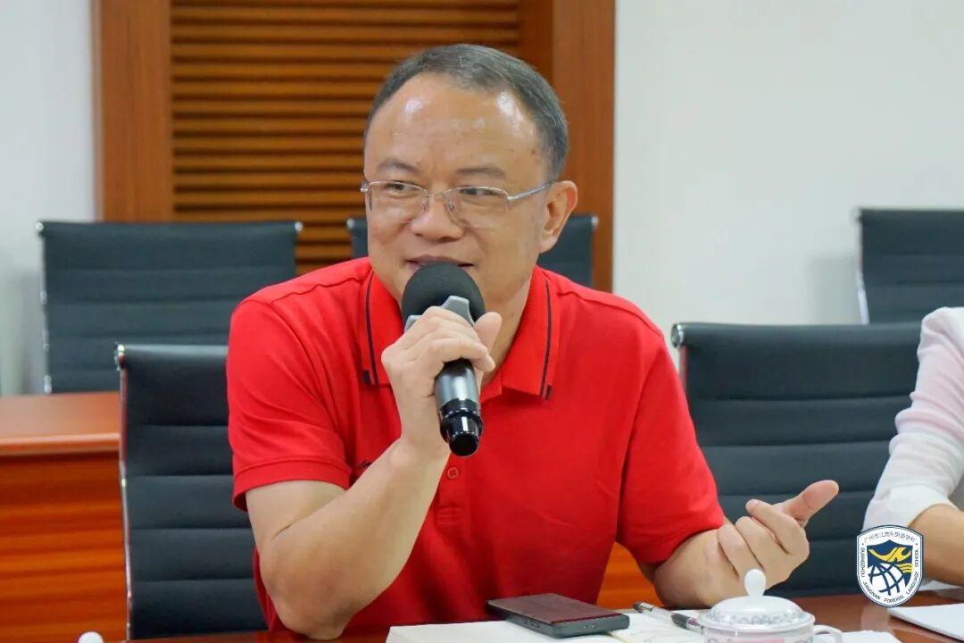 广州市新一轮“百千万人才培养工程”第四批名校长培养对象、广州市第九十七中学党委副