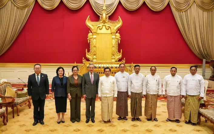 缅甸答应中国了

当地时间 4 月 25 日，缅甸首都内比都迎来了一场备受区域关