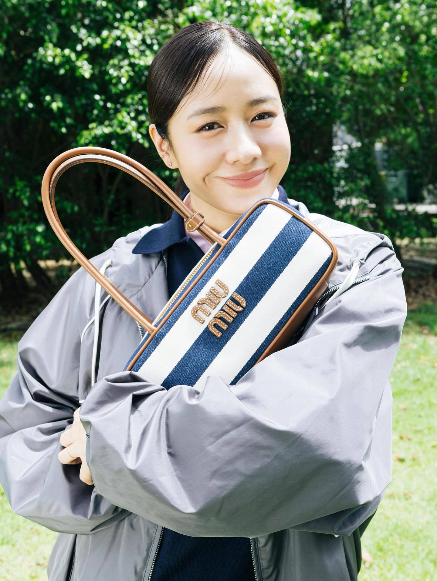 林嘉欣 × Miu Miu.Beau Bag 夏日时光，好久不见 Karena 