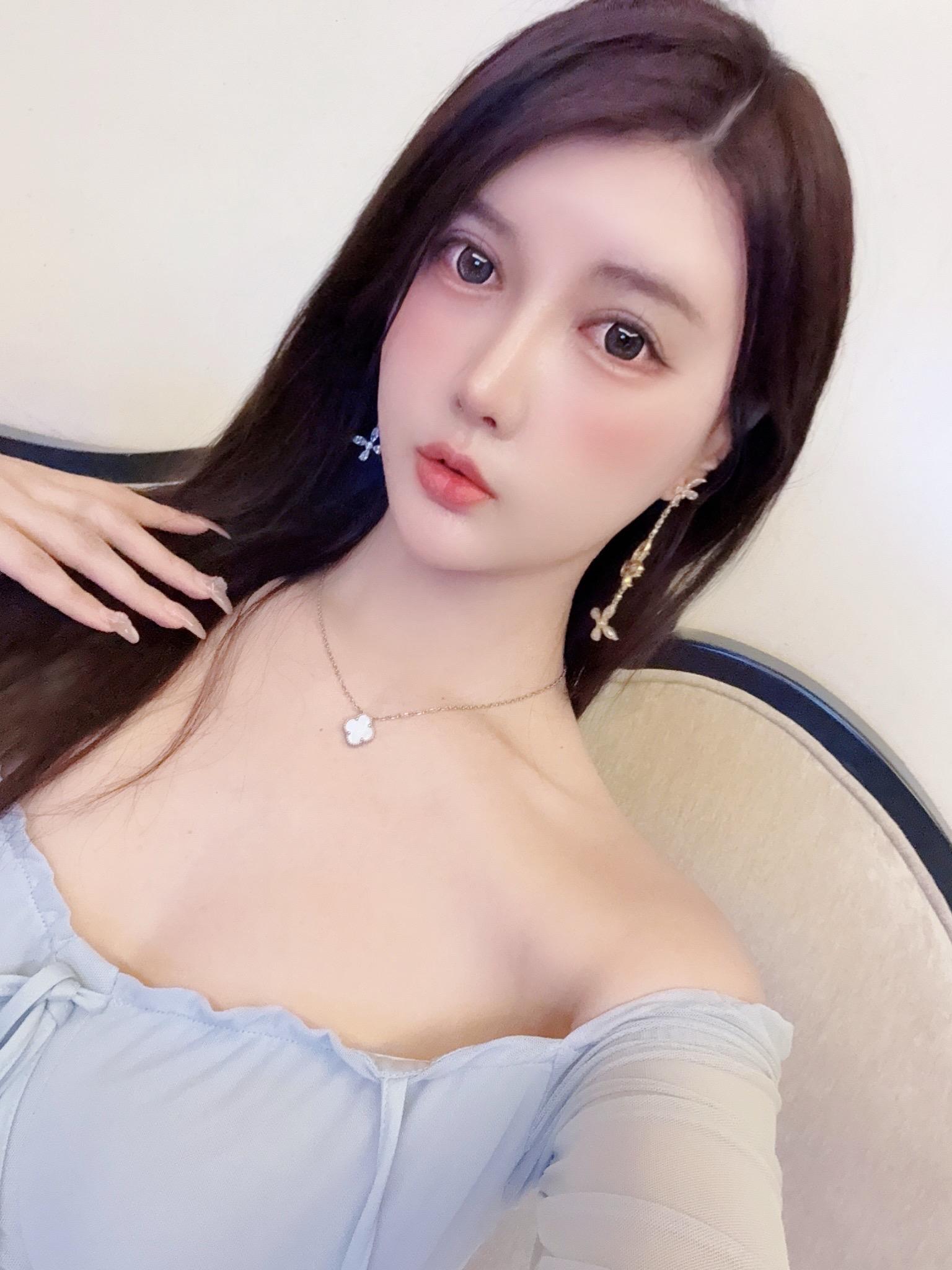 今天是甜甜的蓝莓🫐