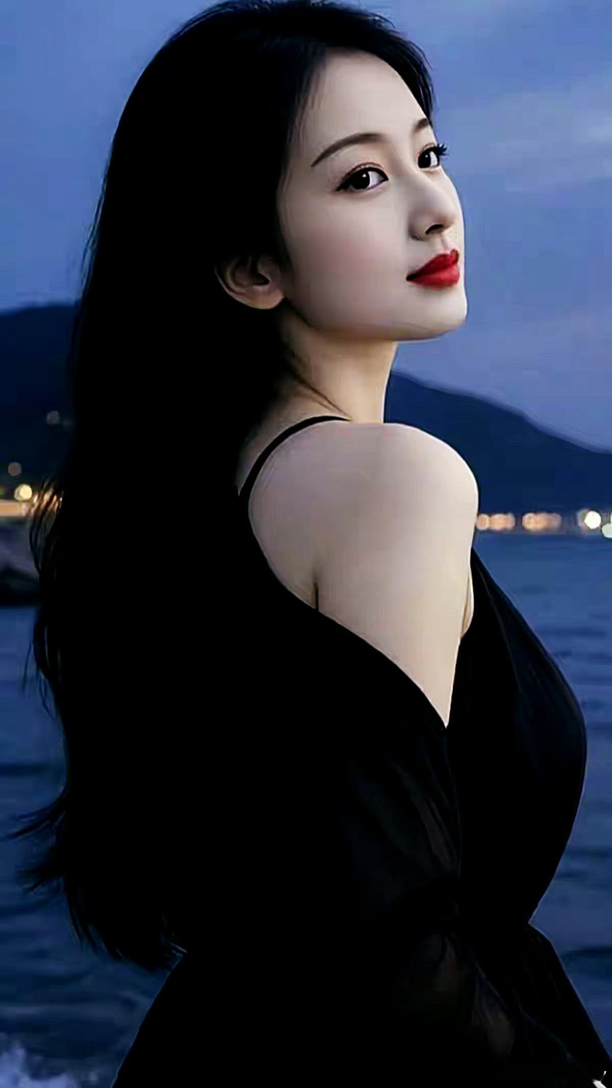 蓄水集·默斋主人原创当代禅意意象诗一不比较。你是自身渊面的测度，他人是航程中渐熄