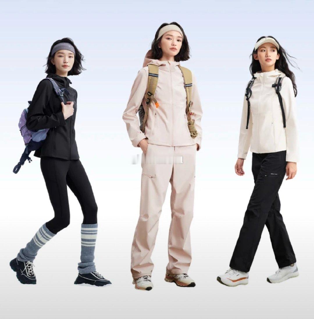 原来冲锋衣是胶水粘的 还别说，冲锋衣还真的“粘”了不少胶水当然，不是整件衣服用胶