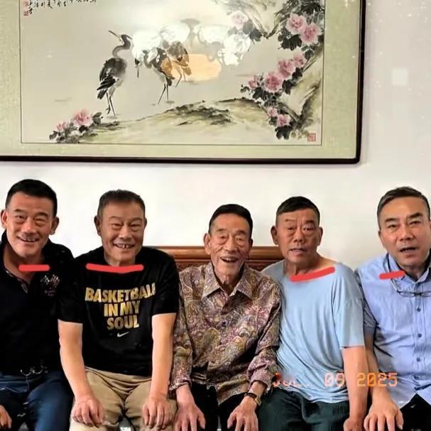 相声大师杨少华老先生离世，
我相信他最放心不下的：
不是他的事业，也不是他的家产