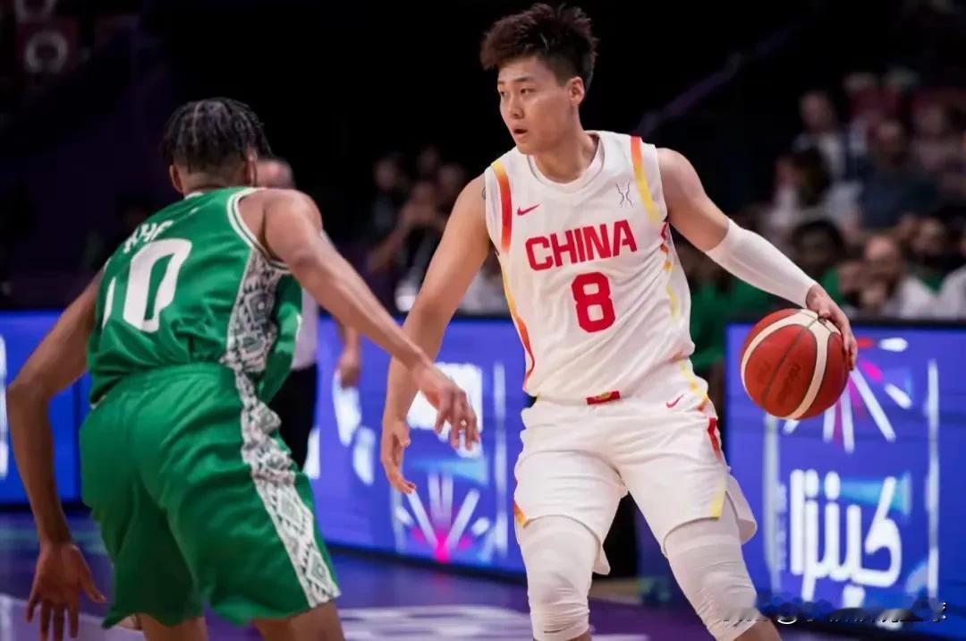 不可思议！中国以93:88击败沙特队，本场有4位赢球功臣：

一，胡金秋：身为首