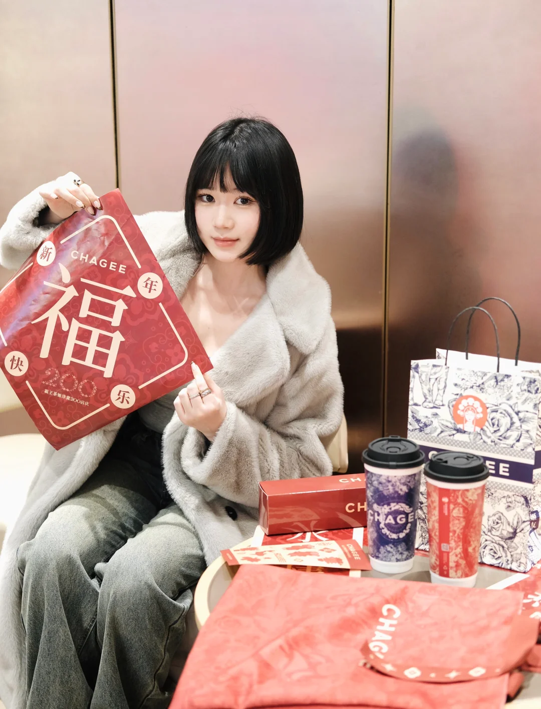 携手姬姐和大家喜迎新春