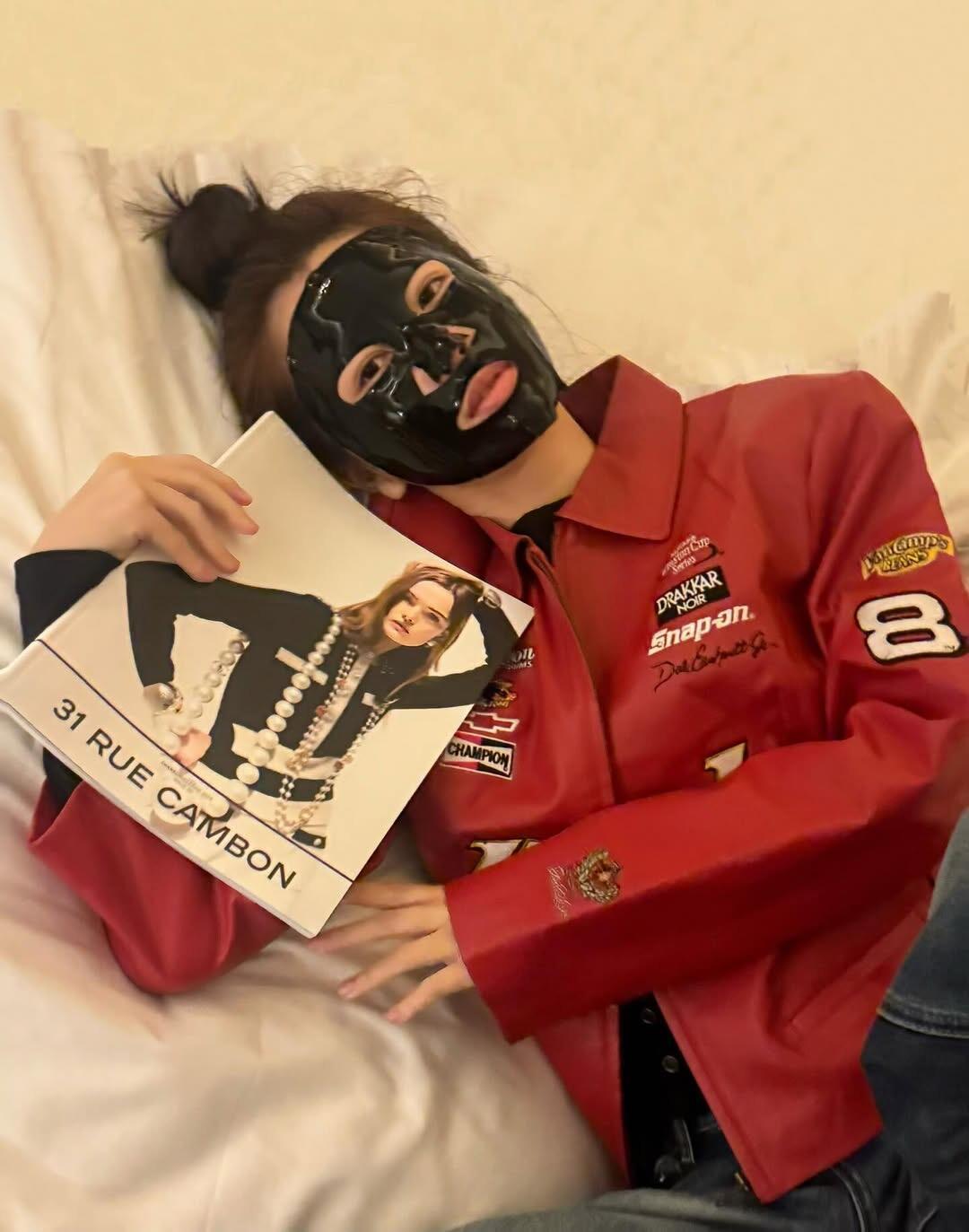 嘛耶，虞书欣又来分享日常了，小石榴天天看到新鲜的舒心也太幸福了吧！