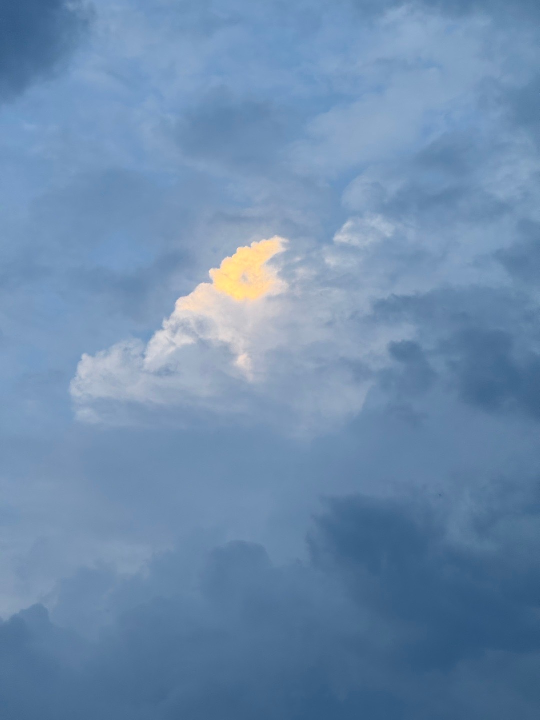 城市巡游记雨后的云⛅️，太棒了！ 手机摄影 ​​​