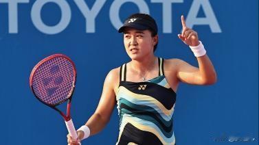 中国金花朱琳澳网后首秀赢球，强势开启卫冕之旅
北京时间1月30日，WTA250华