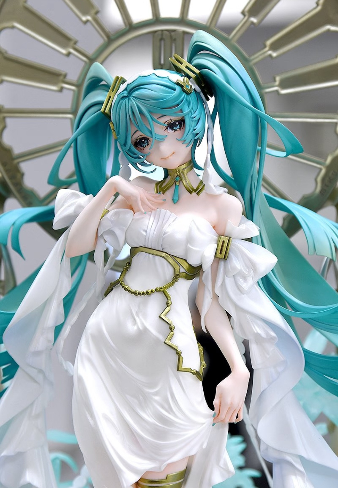 初音未来 feat.米山舞 手办官博图背后盛开的，是由创作者们的热情浇灌出来的鲜