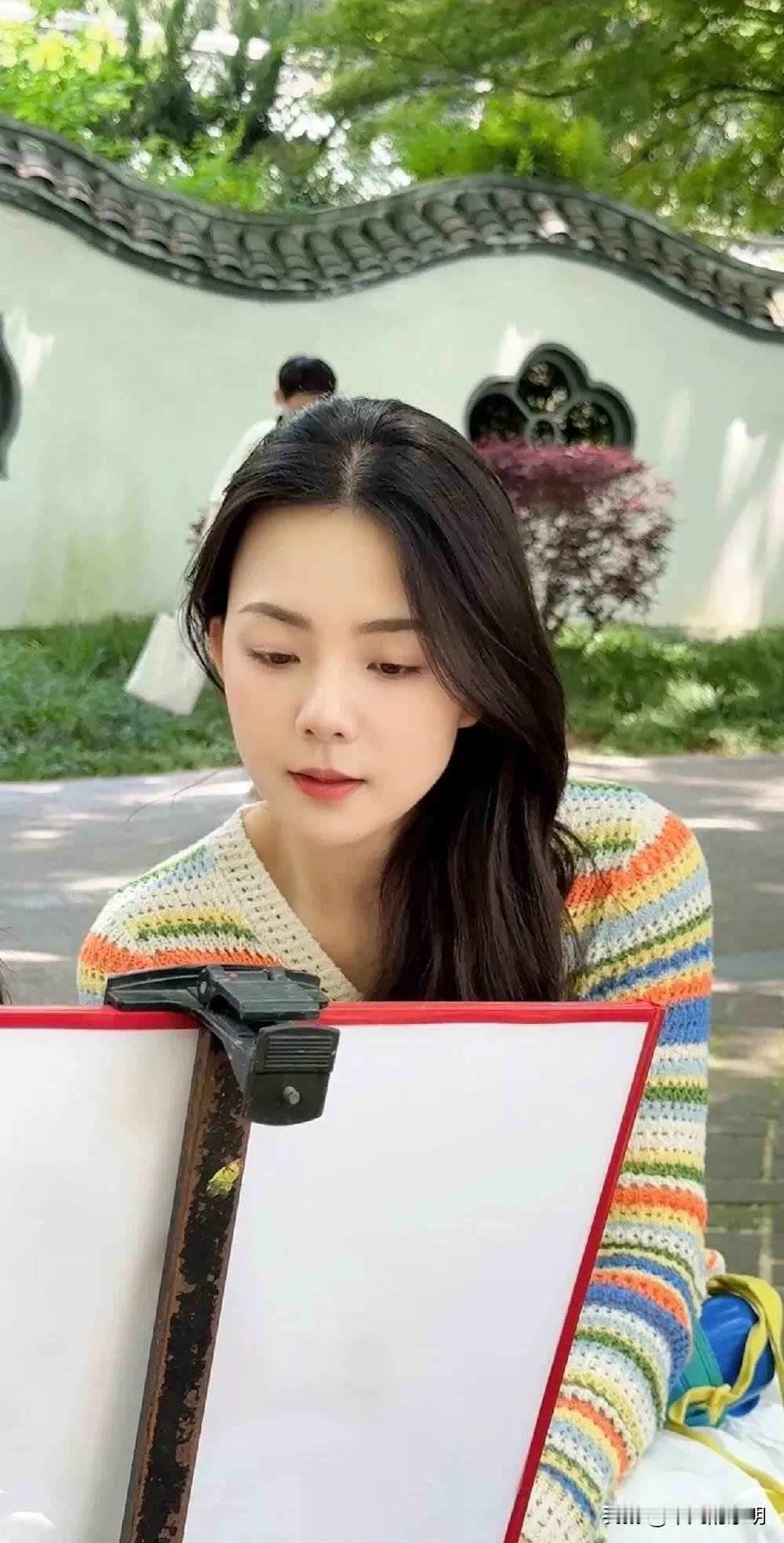 娶了一眼就喜欢上的女孩很幸福！

我28岁时候才认识媳妇，在这之前也兜兜转转接触