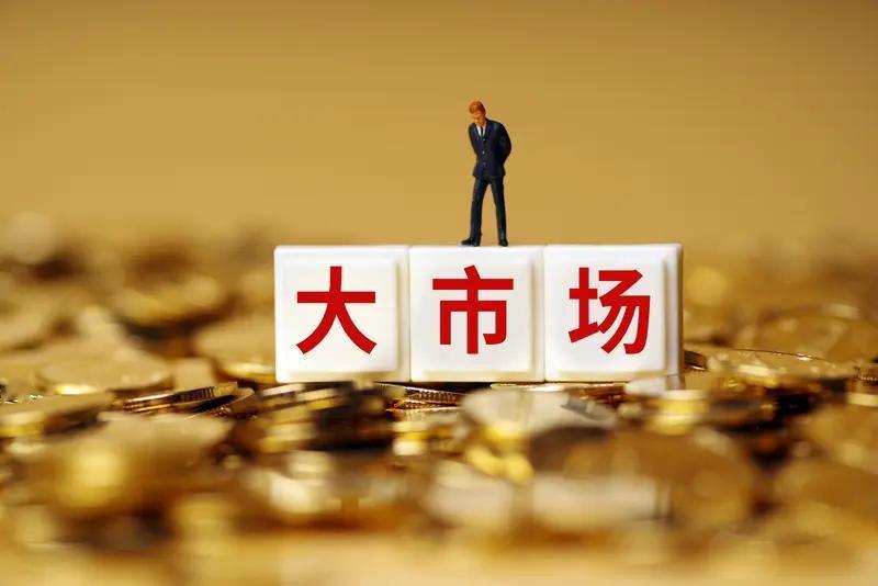 万亿美元大市场，这赛道火得发烫！就像曾经的电商、新能源，新的风口又来啦。比如人工
