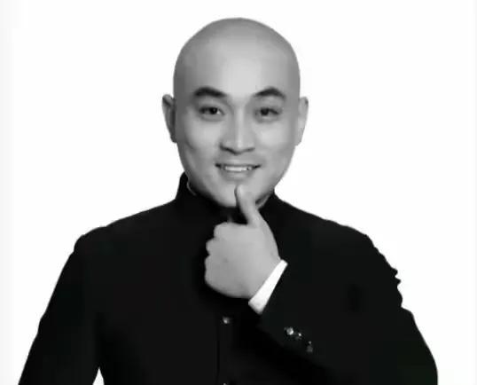 34岁“祥子”猝然离世！黄金朝用命演戏背后，是千万年轻人正在被“内卷”吞噬的残酷